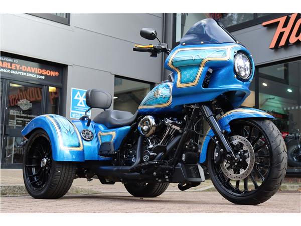 2024 HARLEY-DAVIDSON TRIKE FLRT FREEWHEELER