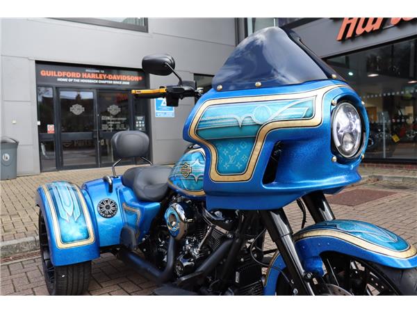 2024 HARLEY-DAVIDSON TRIKE FLRT FREEWHEELER