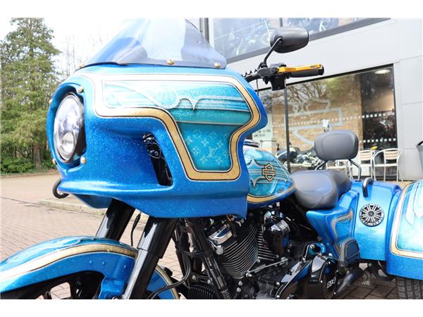 2024 HARLEY-DAVIDSON TRIKE FLRT FREEWHEELER