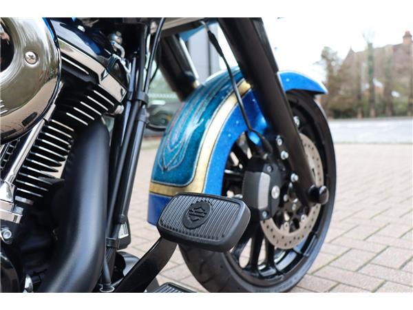 2024 HARLEY-DAVIDSON TRIKE FLRT FREEWHEELER