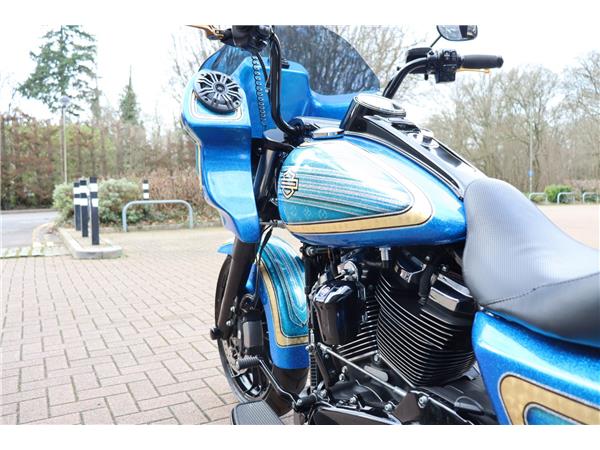 2024 HARLEY-DAVIDSON TRIKE FLRT FREEWHEELER