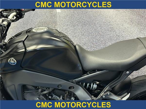  Yamaha MT-09 MT-09