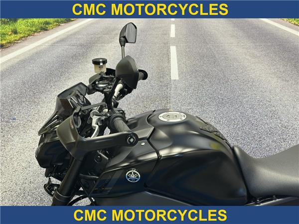  Yamaha MT-09 MT-09