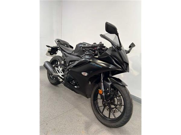 2023 Yamaha YZFR125 BLACK