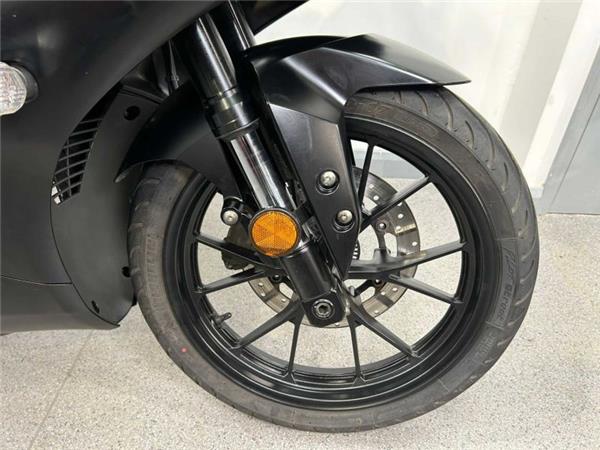 2023 Yamaha YZFR125 BLACK