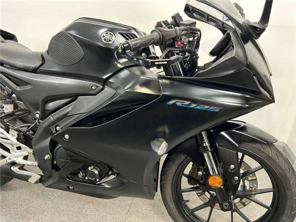 2023 Yamaha YZFR125 BLACK