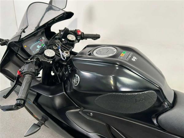 2023 Yamaha YZFR125 BLACK