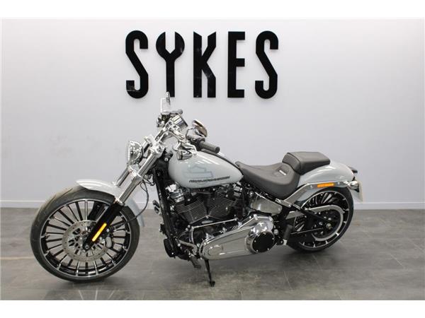 2025 Harley-Davidson Breakout