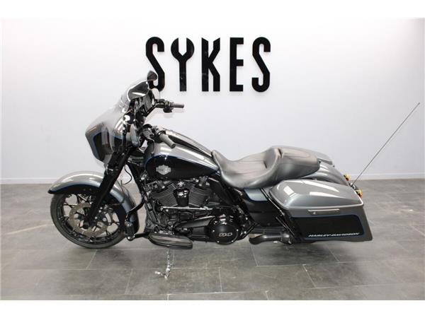 2021 Harley-Davidson Street Glide Special