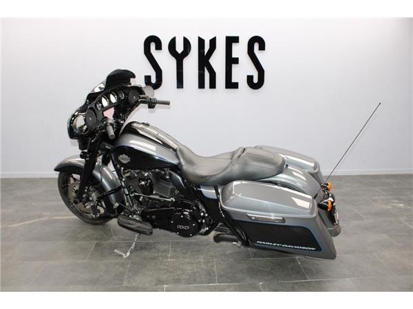 2021 Harley-Davidson Street Glide Special