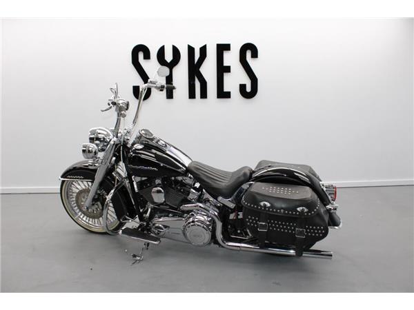 2017 Harley-Davidson Softail Deluxe