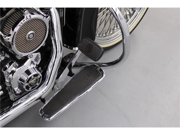 2017 Harley-Davidson Softail Deluxe