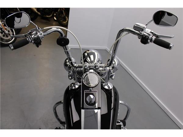 2017 Harley-Davidson Softail Deluxe