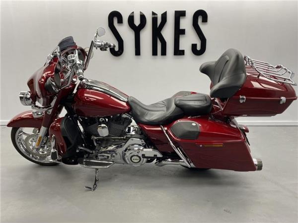 2016 Harley-Davidson CVO Street Glide
