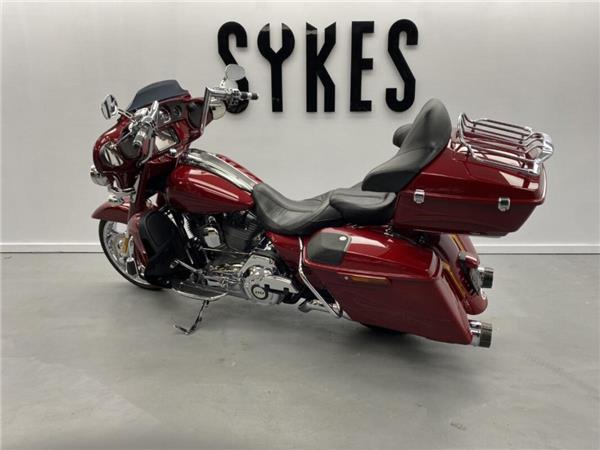 2016 Harley-Davidson CVO Street Glide