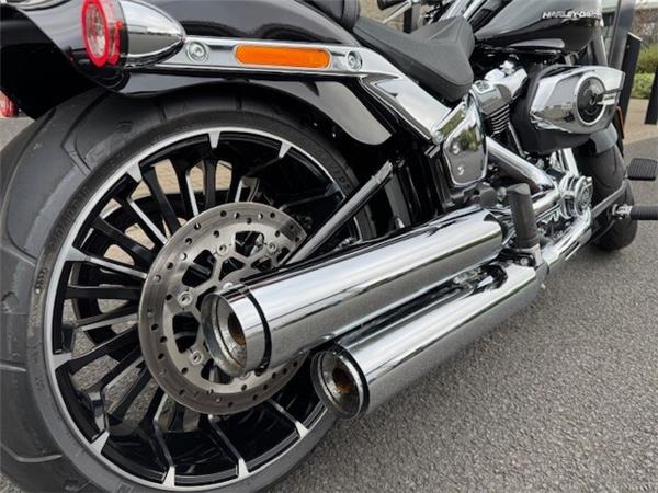 2025 Harley-Davidson Breakout