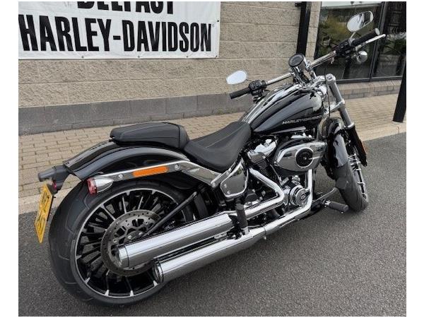 2025 Harley-Davidson Breakout