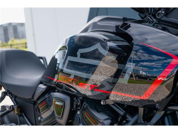 2025 Harley-Davidson Pan America 1250 ST
