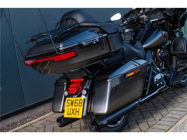 2018 Harley-Davidson CVO Limited