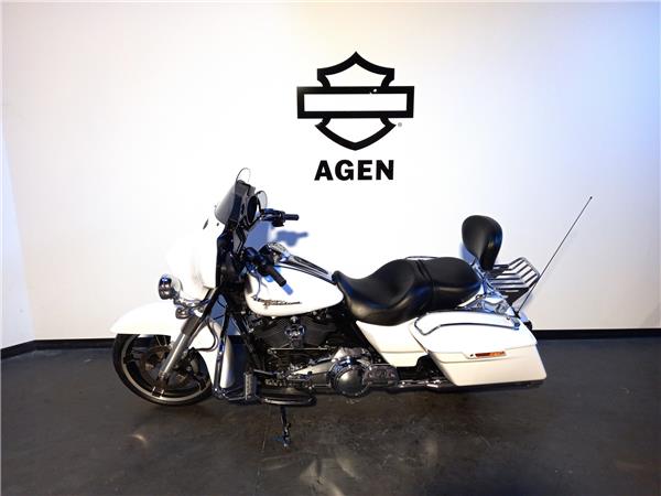 2017 HARLEY-DAVIDSON STREET GLIDE
