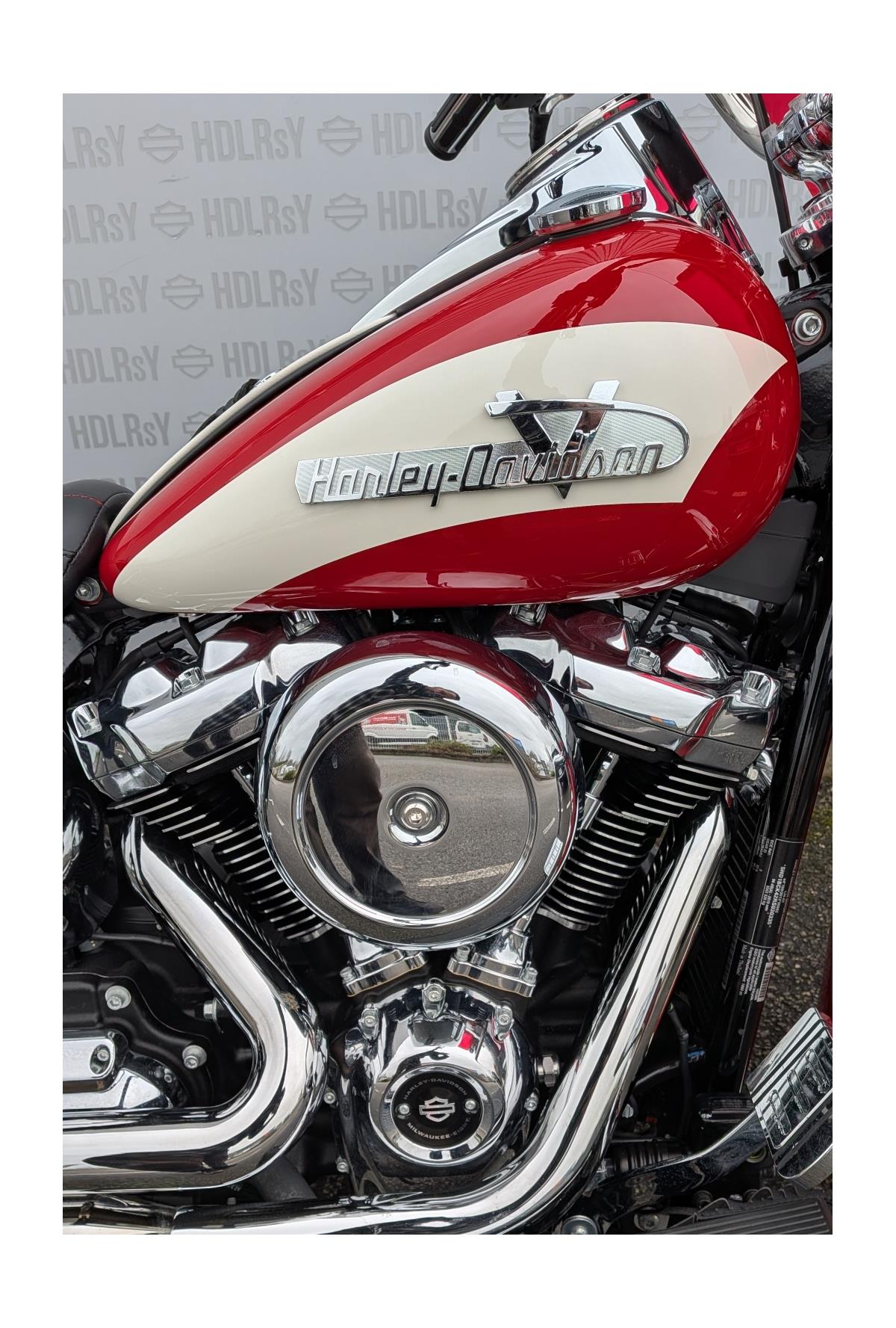 2024 HARLEY-DAVIDSON HYDRA-GLIDE REVIVAL