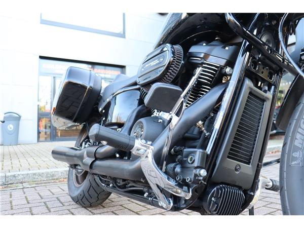 2023 HARLEY-DAVIDSON LOW RIDER ST