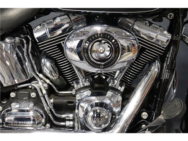 2015 HARLEY-DAVIDSON SOFTAIL FLSTC HERITAGE SOFTAIL CLASSIC