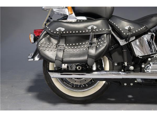 2015 HARLEY-DAVIDSON SOFTAIL FLSTC HERITAGE SOFTAIL CLASSIC