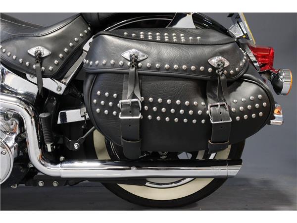 2015 HARLEY-DAVIDSON SOFTAIL FLSTC HERITAGE SOFTAIL CLASSIC