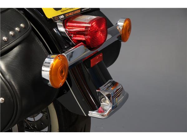 2015 HARLEY-DAVIDSON SOFTAIL FLSTC HERITAGE SOFTAIL CLASSIC