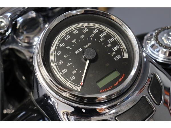 2015 HARLEY-DAVIDSON SOFTAIL FLSTC HERITAGE SOFTAIL CLASSIC