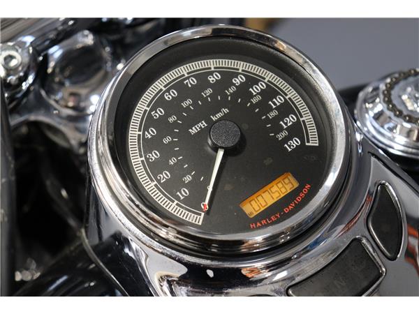 2015 HARLEY-DAVIDSON SOFTAIL FLSTC HERITAGE SOFTAIL CLASSIC