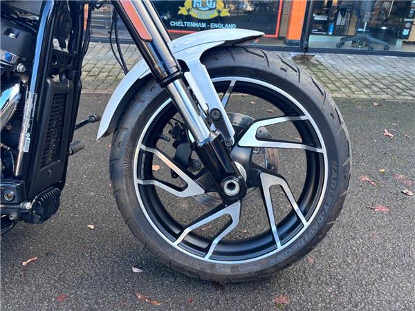 2021 HARLEY-DAVIDSON SOFTAIL FLSB SPORT GLIDE