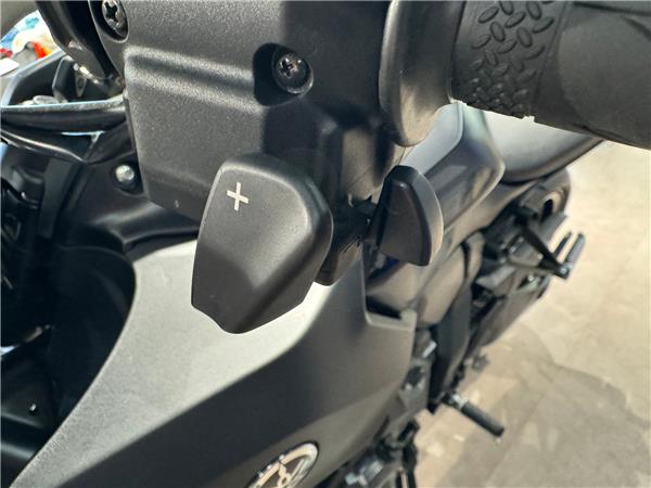 2025 YAMAHA MT-07 Y-AMT