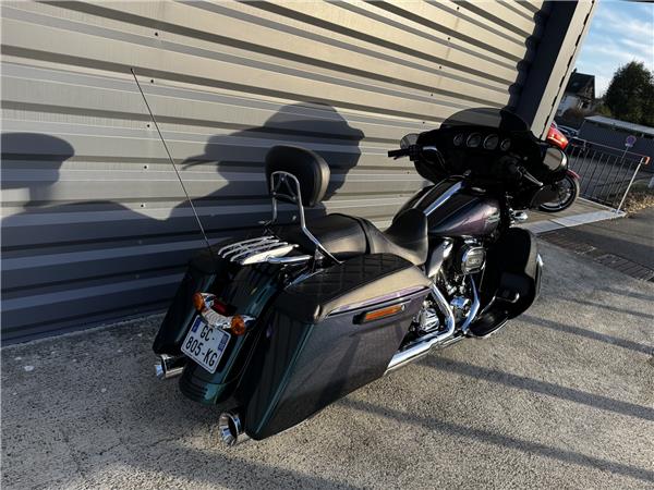 2021 HARLEY-DAVIDSON STREET GLIDE
