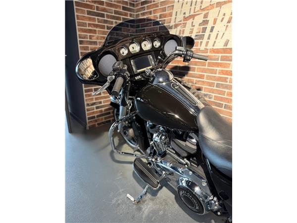 2017 harley-davidson FLHXS Street Glide Special 107 ABS