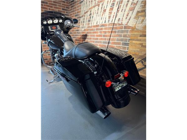 2017 harley-davidson FLHXS Street Glide Special 107 ABS