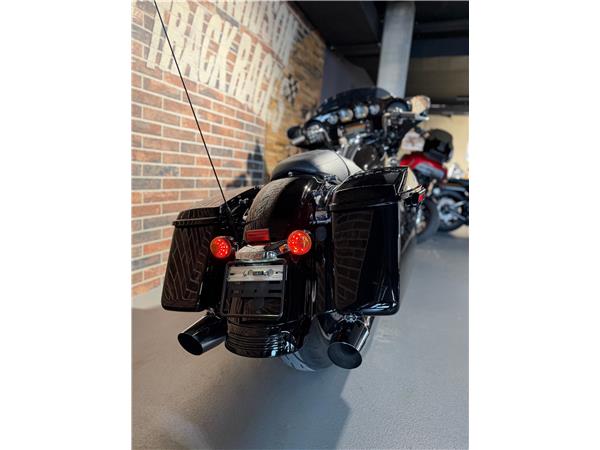 2017 harley-davidson FLHXS Street Glide Special 107 ABS