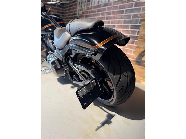 2017 harley-davidson FXSE Breakout Pro Street CVO ABS