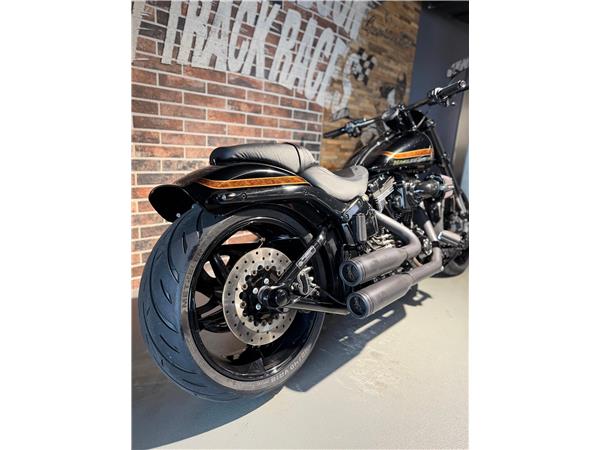 2017 harley-davidson FXSE Breakout Pro Street CVO ABS