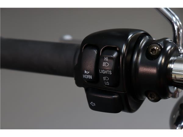 2013 HARLEY-DAVIDSON SPORTSTER XL1200CA