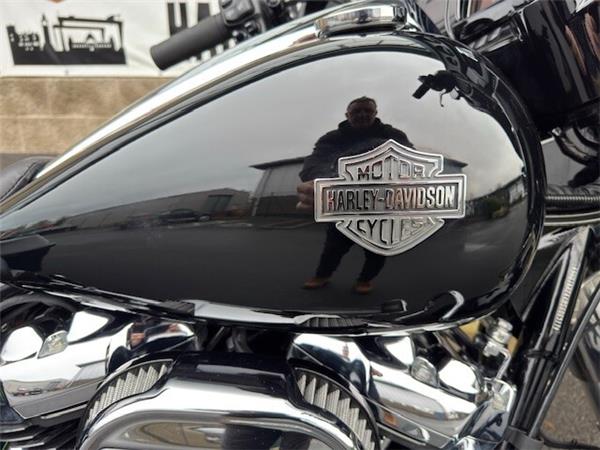 2021 Harley-Davidson Street Glide Special