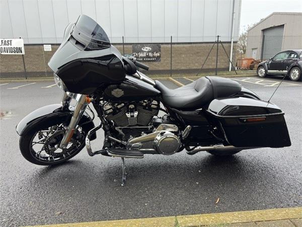 2021 Harley-Davidson Street Glide Special