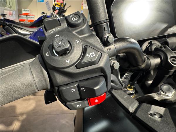 2025 YAMAHA TRACER 9 GT Y-AMT