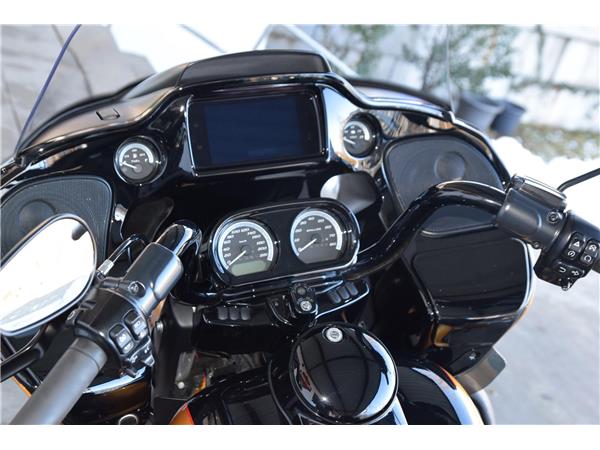 FLTRK Road Glide Limited