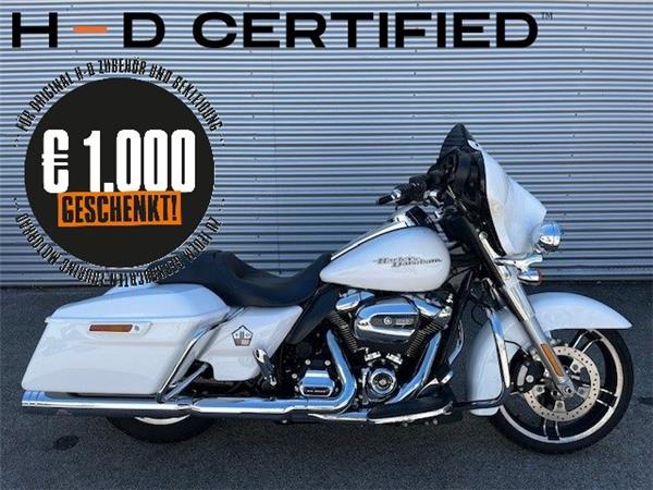2017 Harley-Davidson Touring Street Glide Special FLHXS