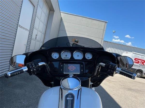 2017 Harley-Davidson Touring Street Glide Special FLHXS