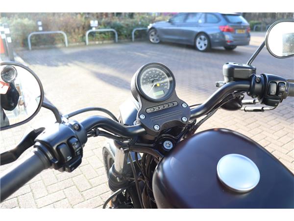 2011 HARLEY-DAVIDSON SPORTSTER XL883N IRON