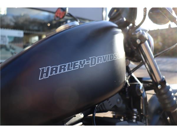 2011 HARLEY-DAVIDSON SPORTSTER XL883N IRON