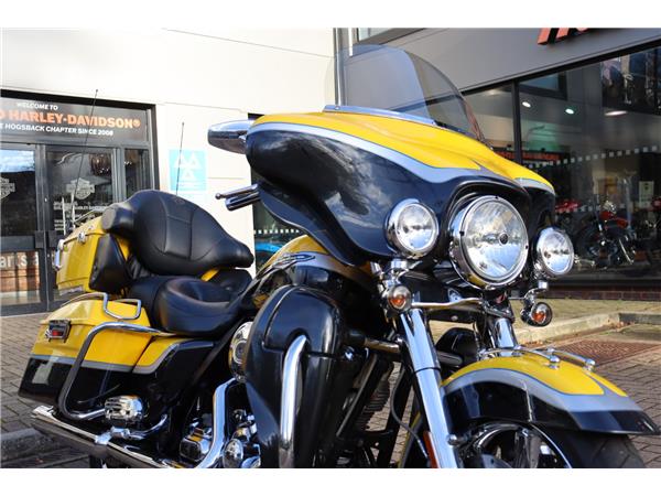 2013 HARLEY-DAVIDSON CVO FLHTCUSE7 SCREAMIN EAGLE ELECTRA GLIDE ULTRA CLASSIC
